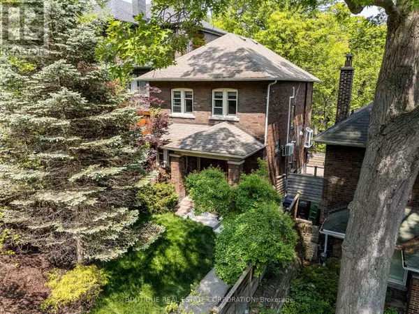 Toronto (high Park-swansea), ON M6S2V7,373 ELLIS PARK ROAD