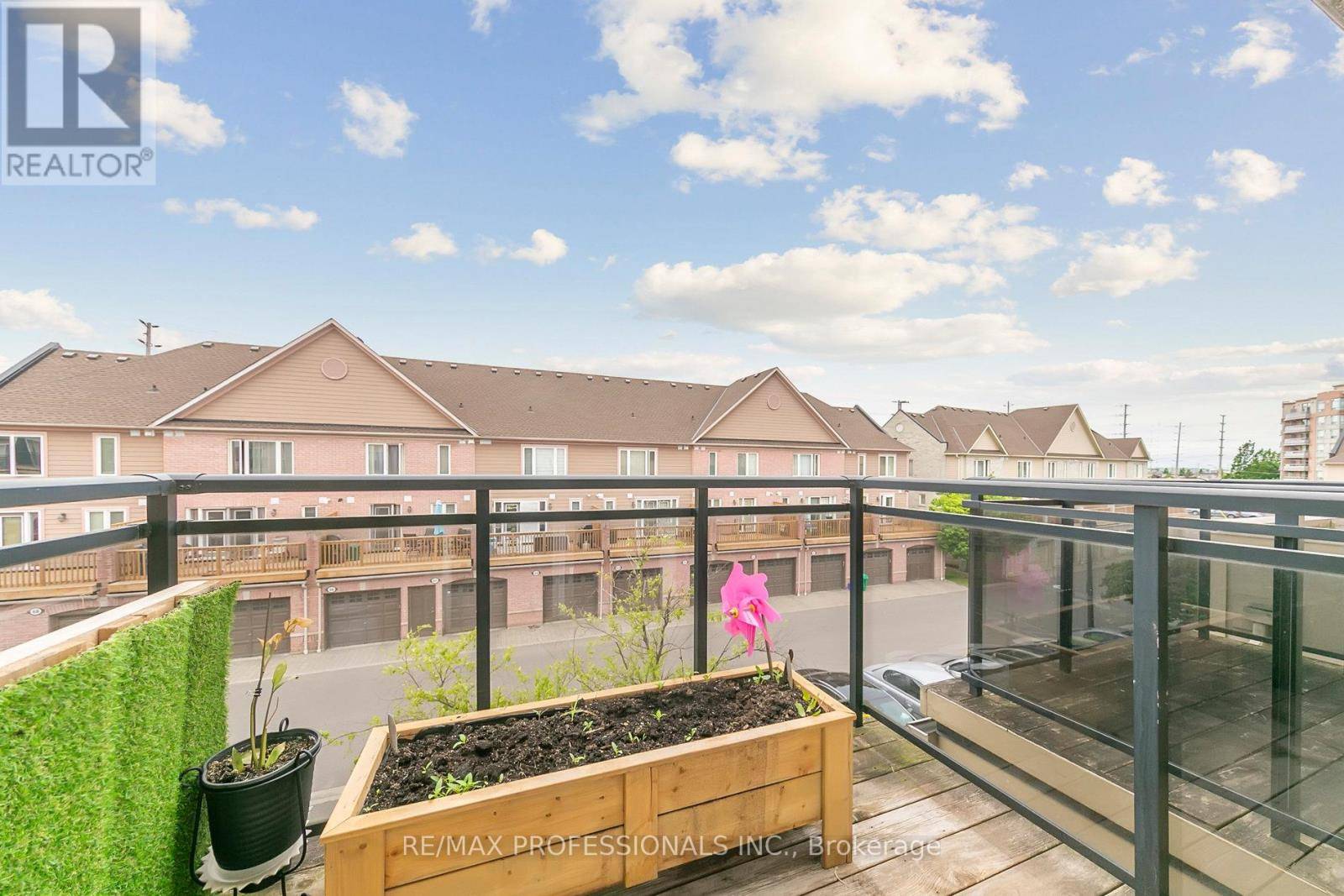 Mississauga (churchill Meadows), ON L5M8C9,4975 Southhampton DR #282