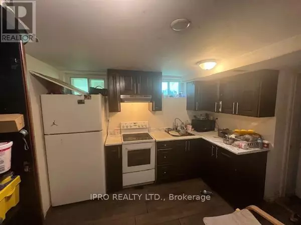 Mississauga (malton), ON L4T3G3,7638 BENAVON ROAD W