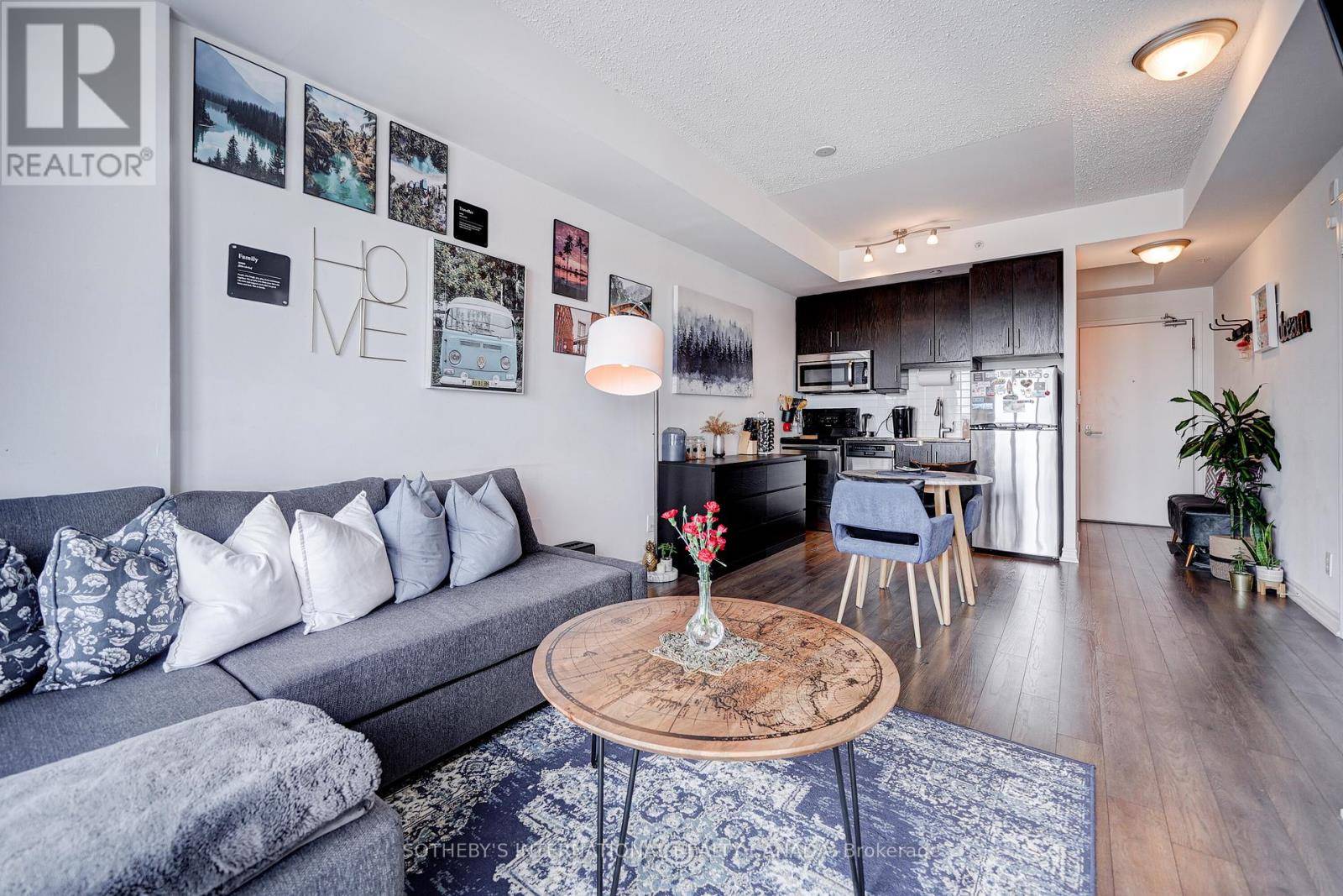 Toronto (downsview-roding-cfb), ON M3M0B3,15 James Finlay WAY #712