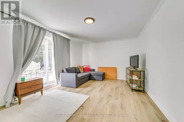 Oakville (mo Morrison), ON L6J2L4,1182 Linbrook RD #4