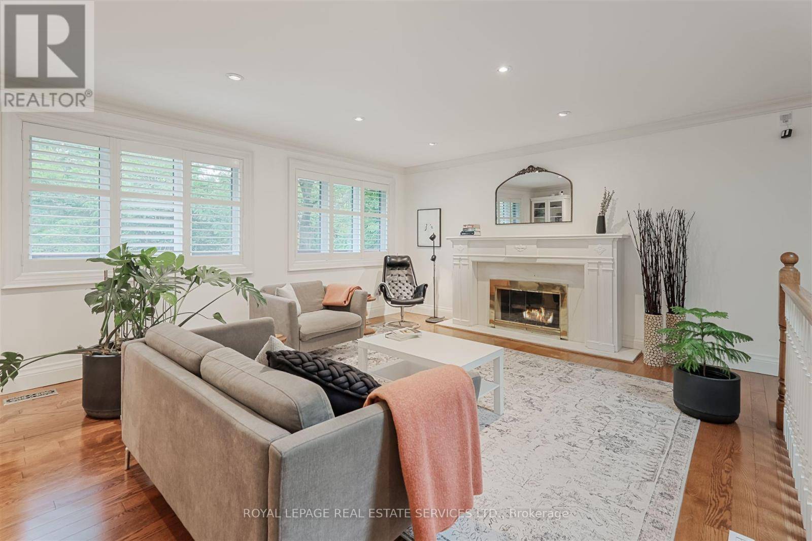 Oakville (mo Morrison), ON L6J4J3,169 MORRISON ROAD