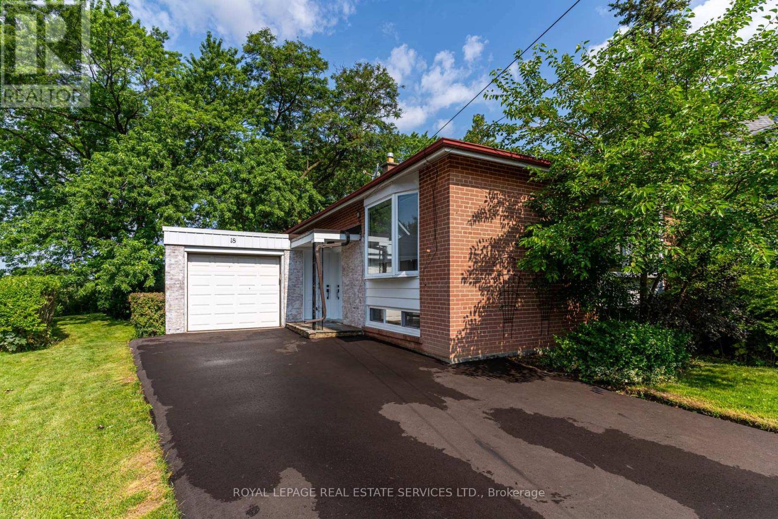 18 Puckeridge CRES #Upper, Toronto (eringate-centennial-west Deane), ON M9B3A2