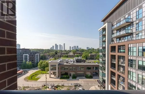 Toronto (stonegate-queensway), ON M8Y0C3,25 Neighbourhood LN #714