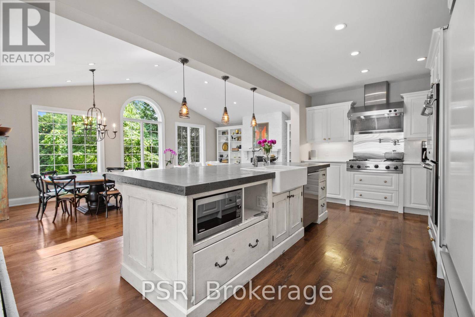 Burlington (lasalle), ON L7T2L1,893 FOREST GLEN AVENUE