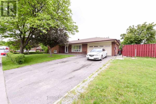 43 MARCHBANK CRESCENT, Brampton (central Park), ON L6S3A8