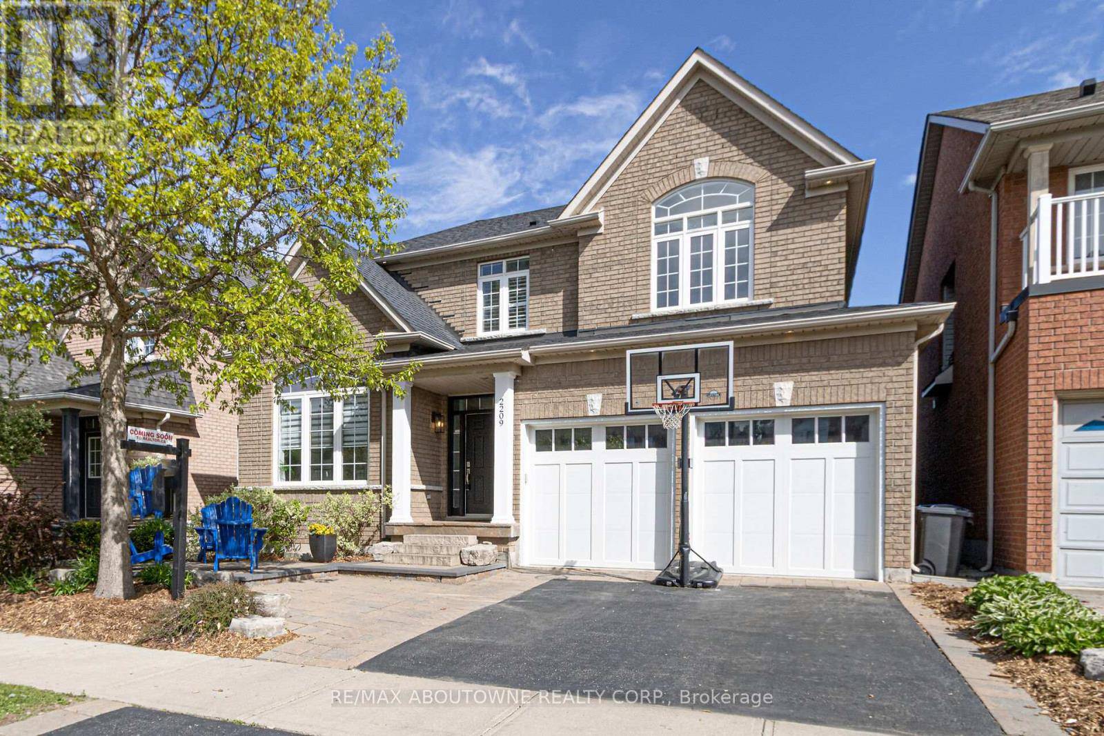 Oakville (wm Westmount), ON L6M5A2,2209 FALLING GREEN DRIVE