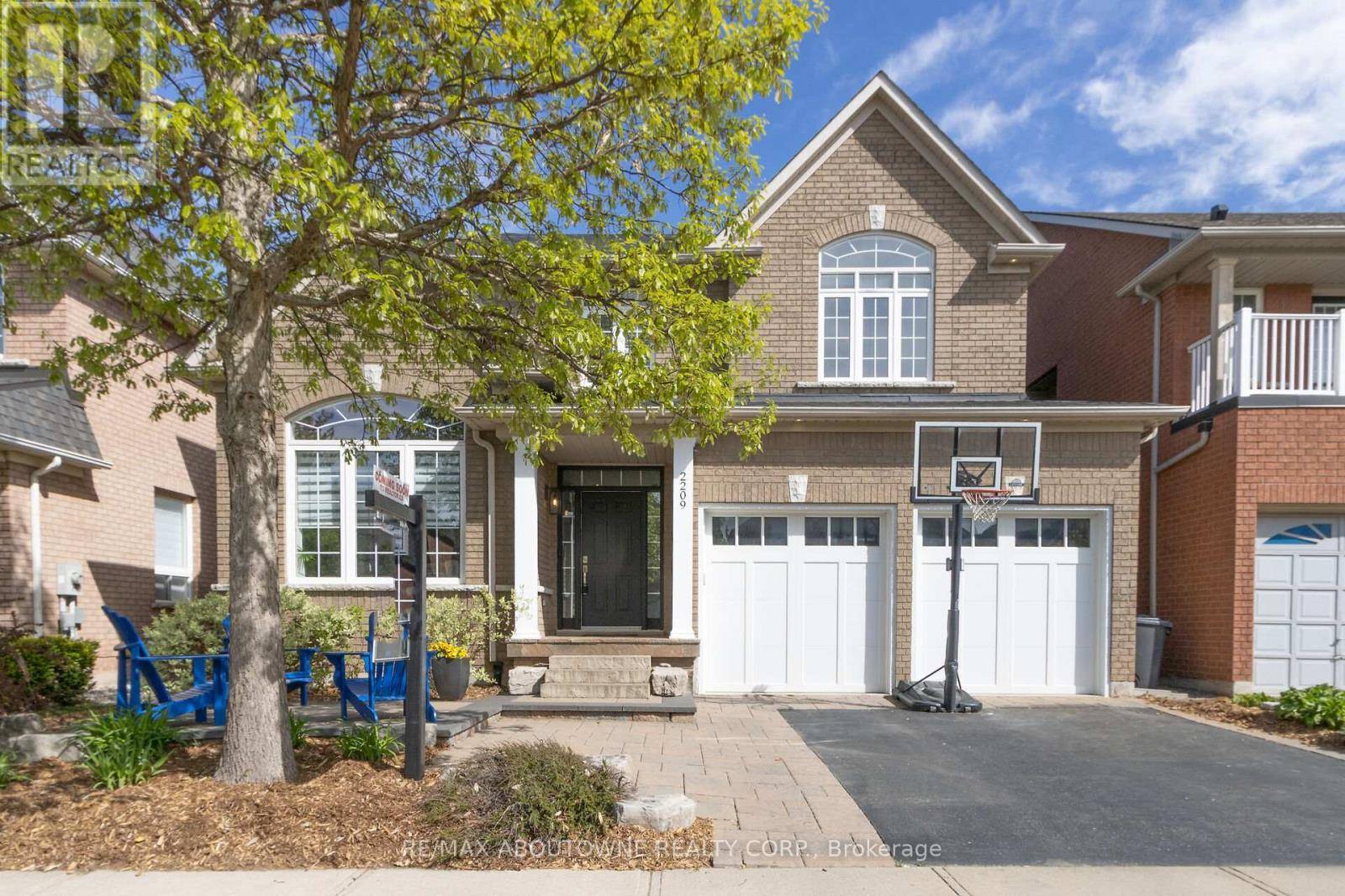2209 FALLING GREEN DRIVE, Oakville (wm Westmount), ON L6M5A2