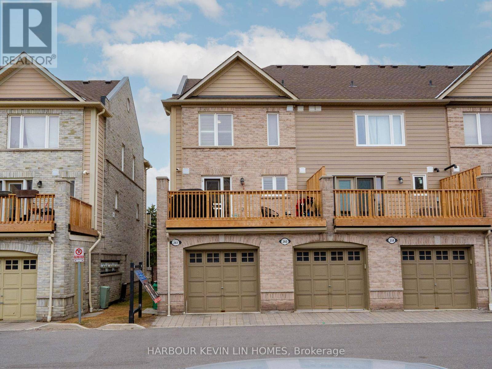 Mississauga (churchill Meadows), ON L5M8E2,4975 Southampton DR #261