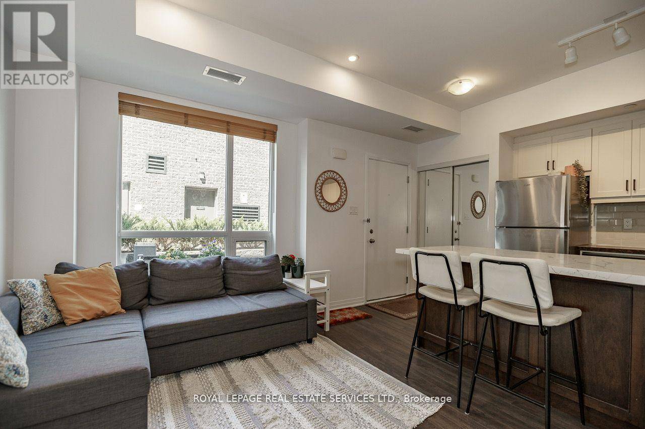 Mississauga (lakeview), ON L5E3K2,650 Atwater AVE #13