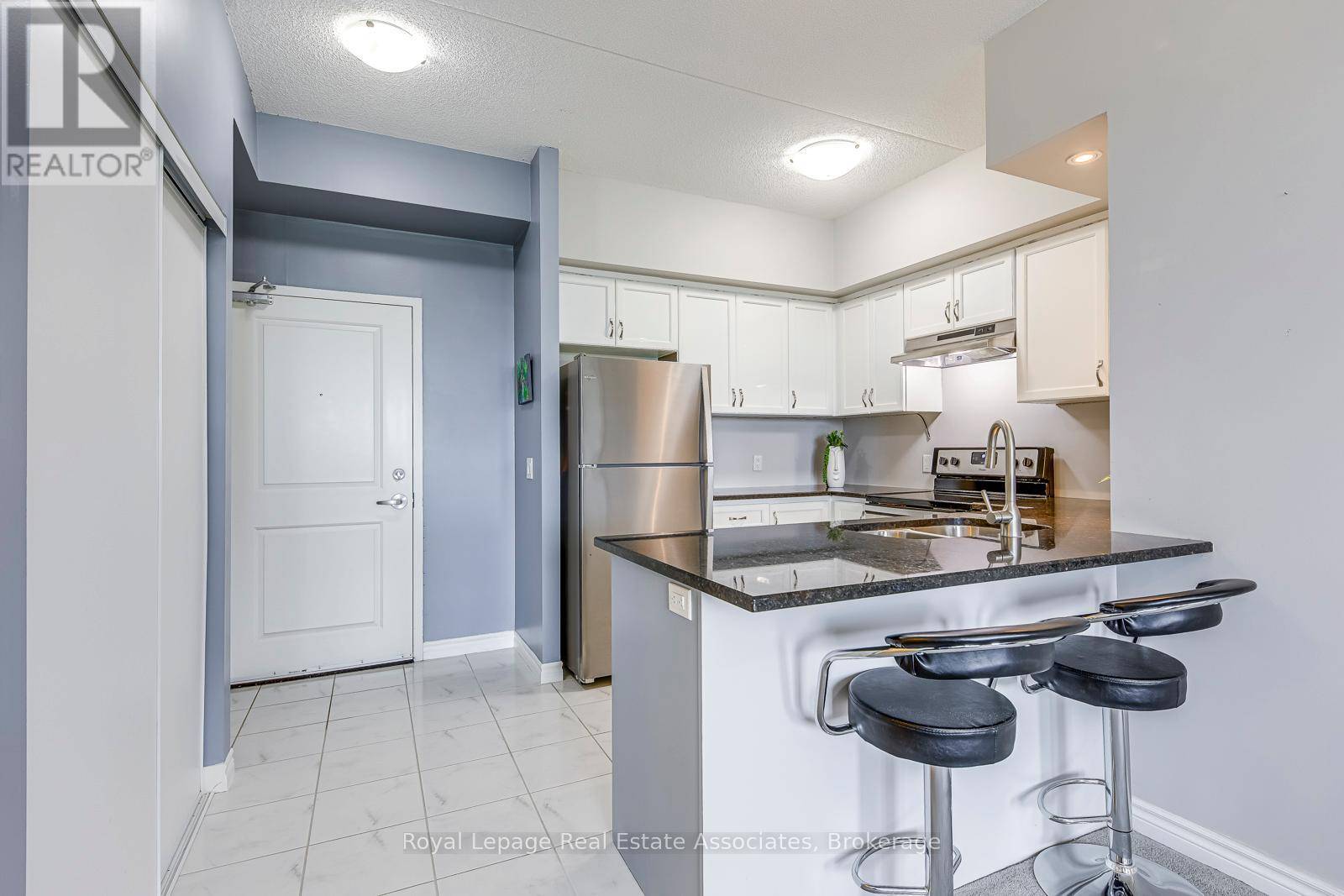 Milton (be Beaty), ON L9T9A6,630 Sauve ST #309