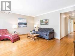 Toronto (princess-rosethorn), ON M9B2N8,8 CHESHIRE DRIVE