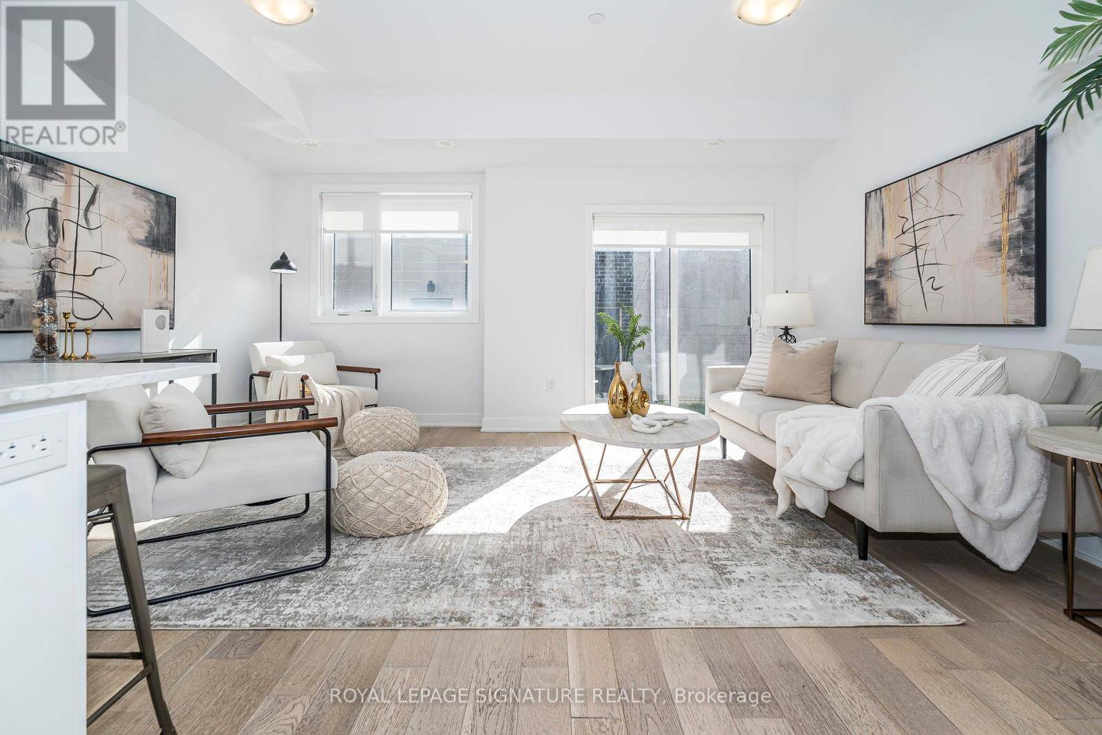 Toronto (downsview-roding-cfb), ON M3K0C5,71 FREDERICK TISDALE DRIVE