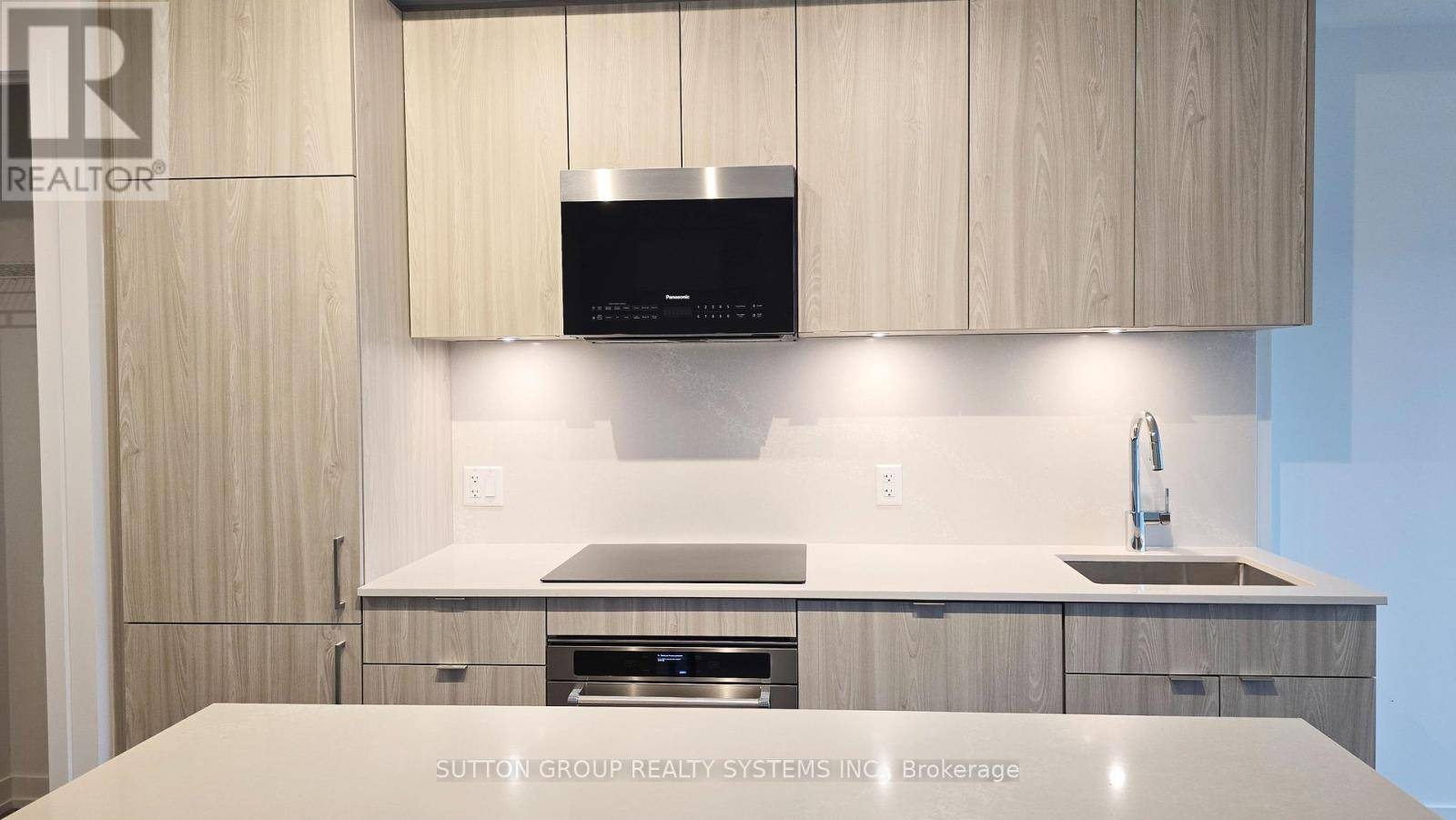 Mississauga (port Credit), ON L5H0B3,251 Masonry WAY #710