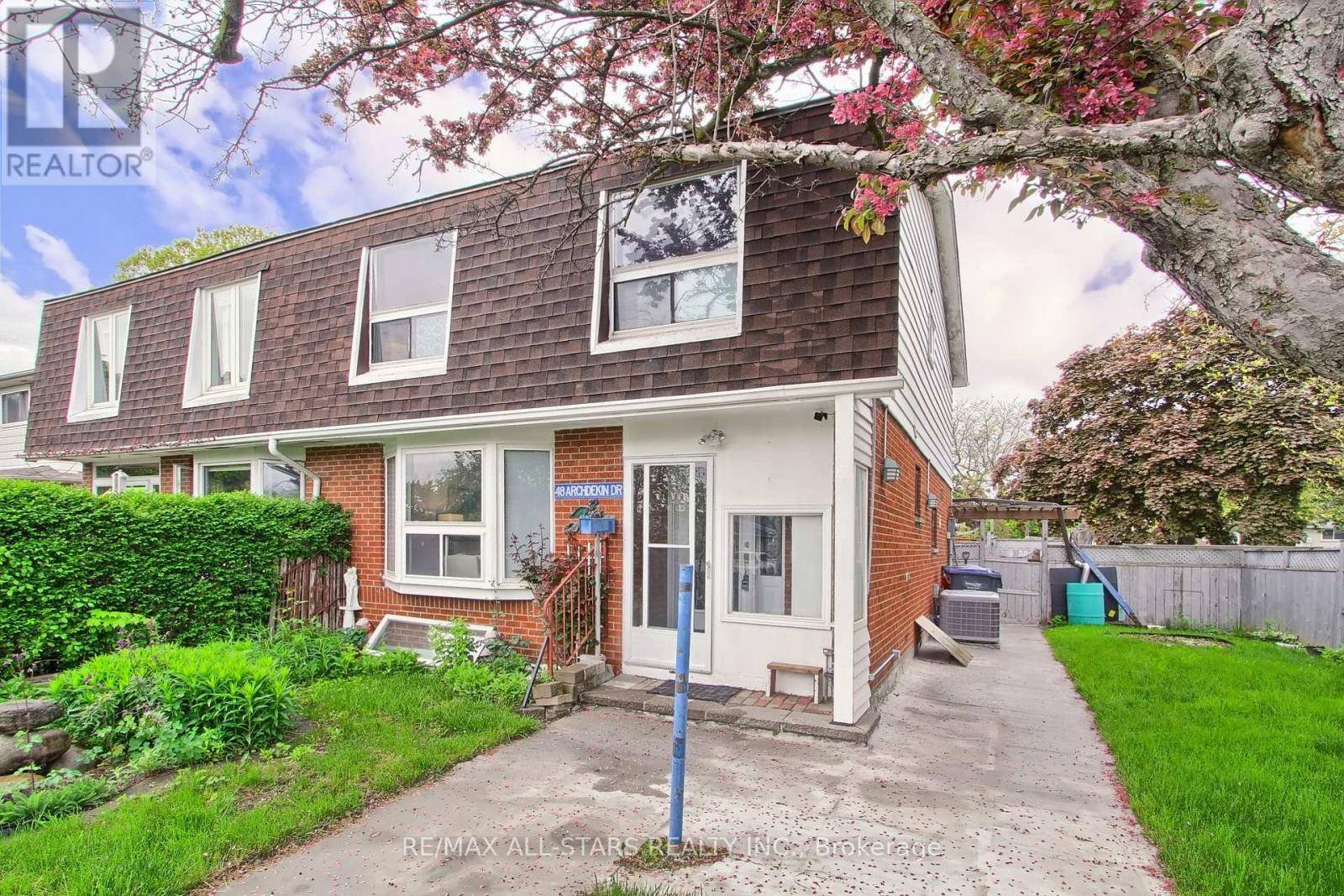 Brampton (madoc), ON L6V1Y4,48 ARCHDEKIN DRIVE