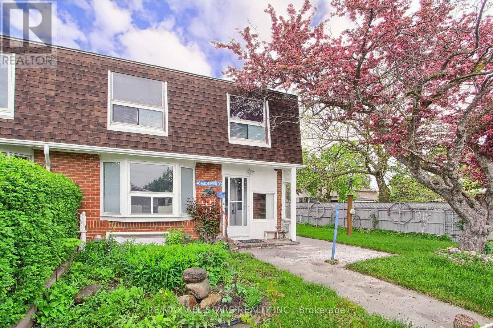 Brampton (madoc), ON L6V1Y4,48 ARCHDEKIN DRIVE