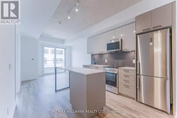 Toronto (weston-pellam Park), ON M6N0C1,1808 St. Clair AVE West #220