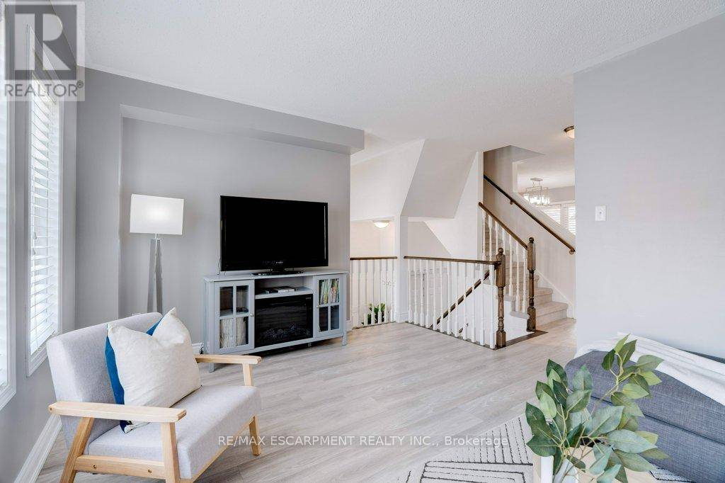 Burlington (appleby), ON L7L7H5,5090 Fairview ST #40
