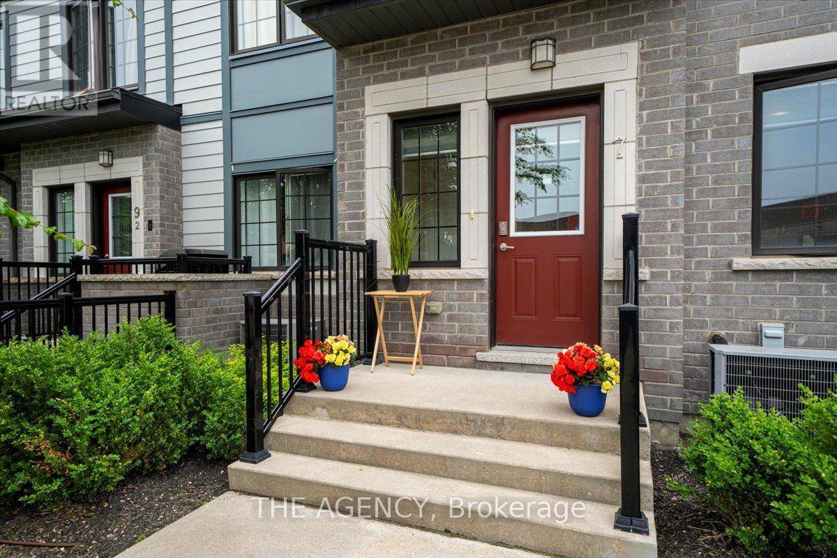 Toronto (keelesdale-eglinton West), ON M6M0B5,7 FORBES AVENUE