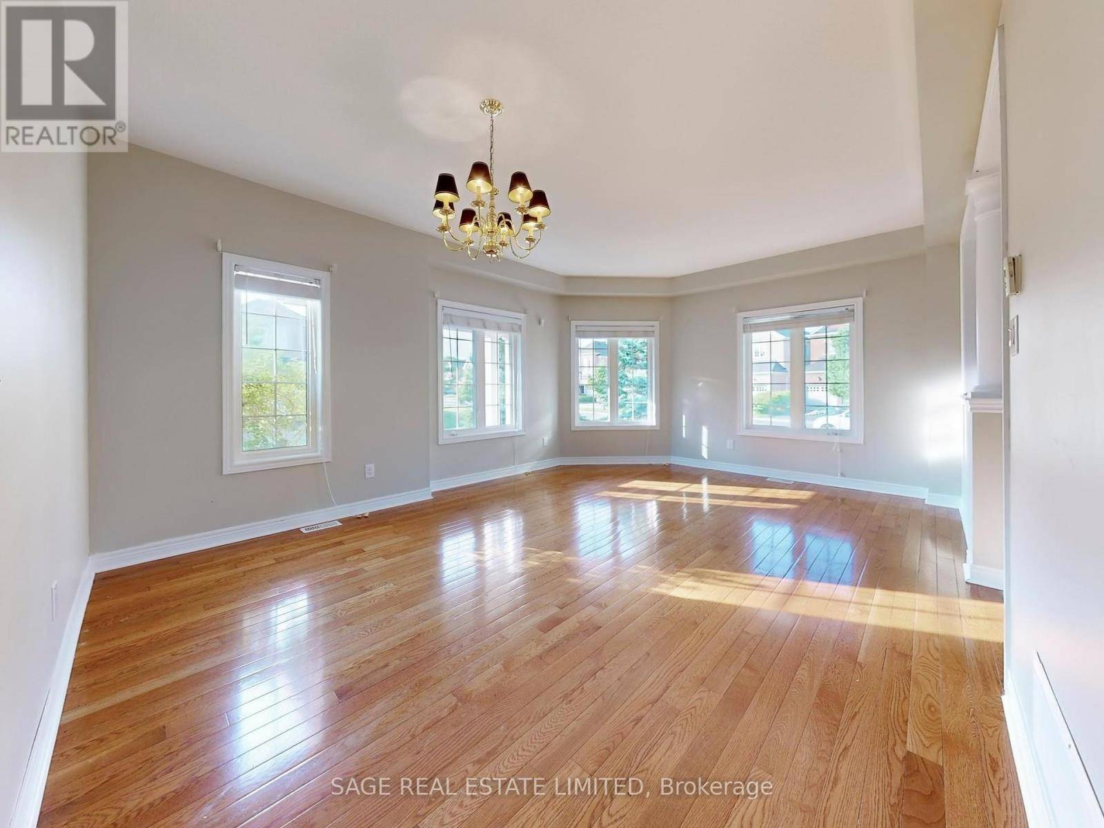 Mississauga (churchill Meadows), ON L5M0K1,3504 STEEPLE CHASE CRESCENT