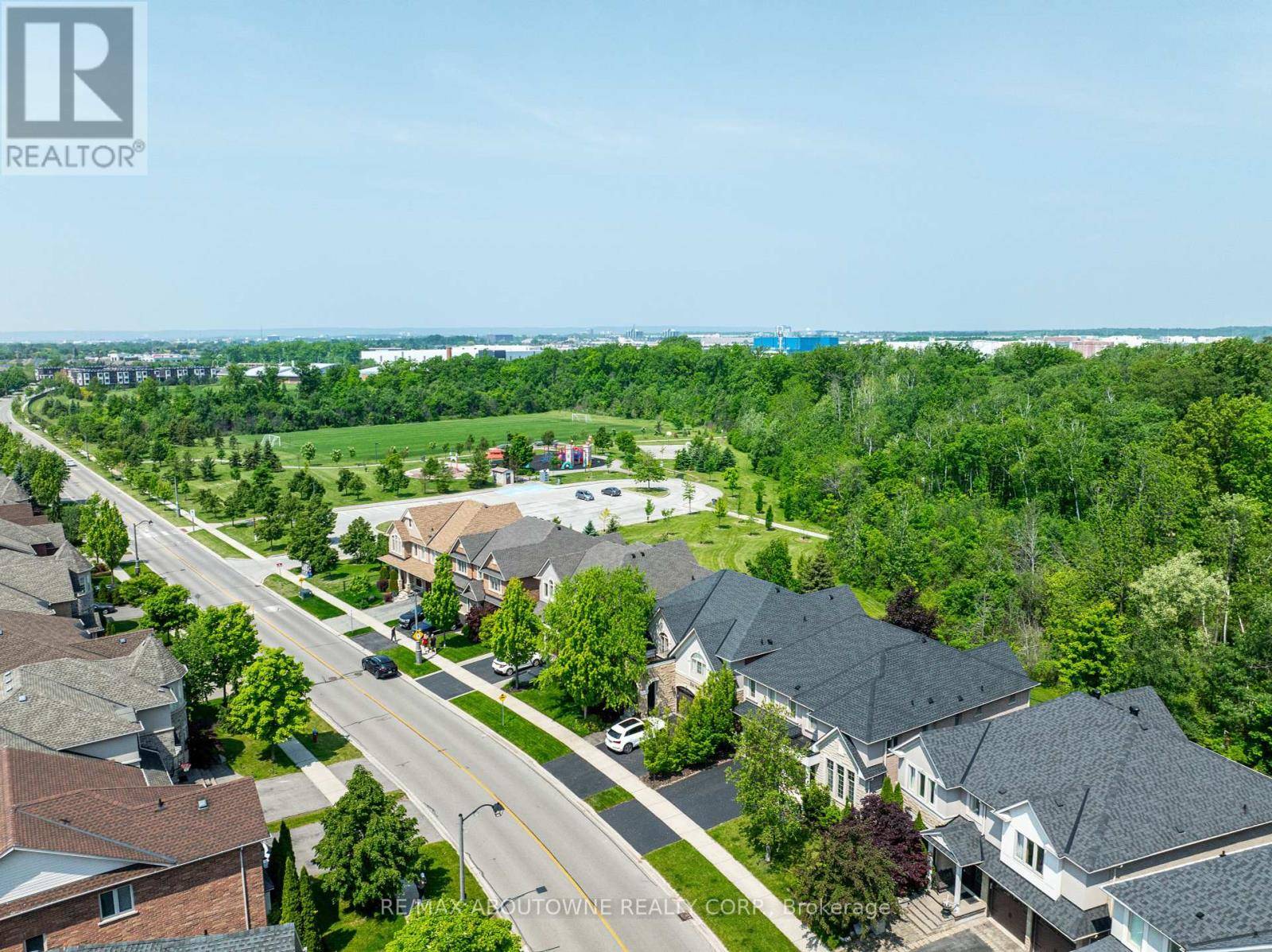 Oakville (br Bronte), ON L6L0C1,317 NAUTICAL BOULEVARD