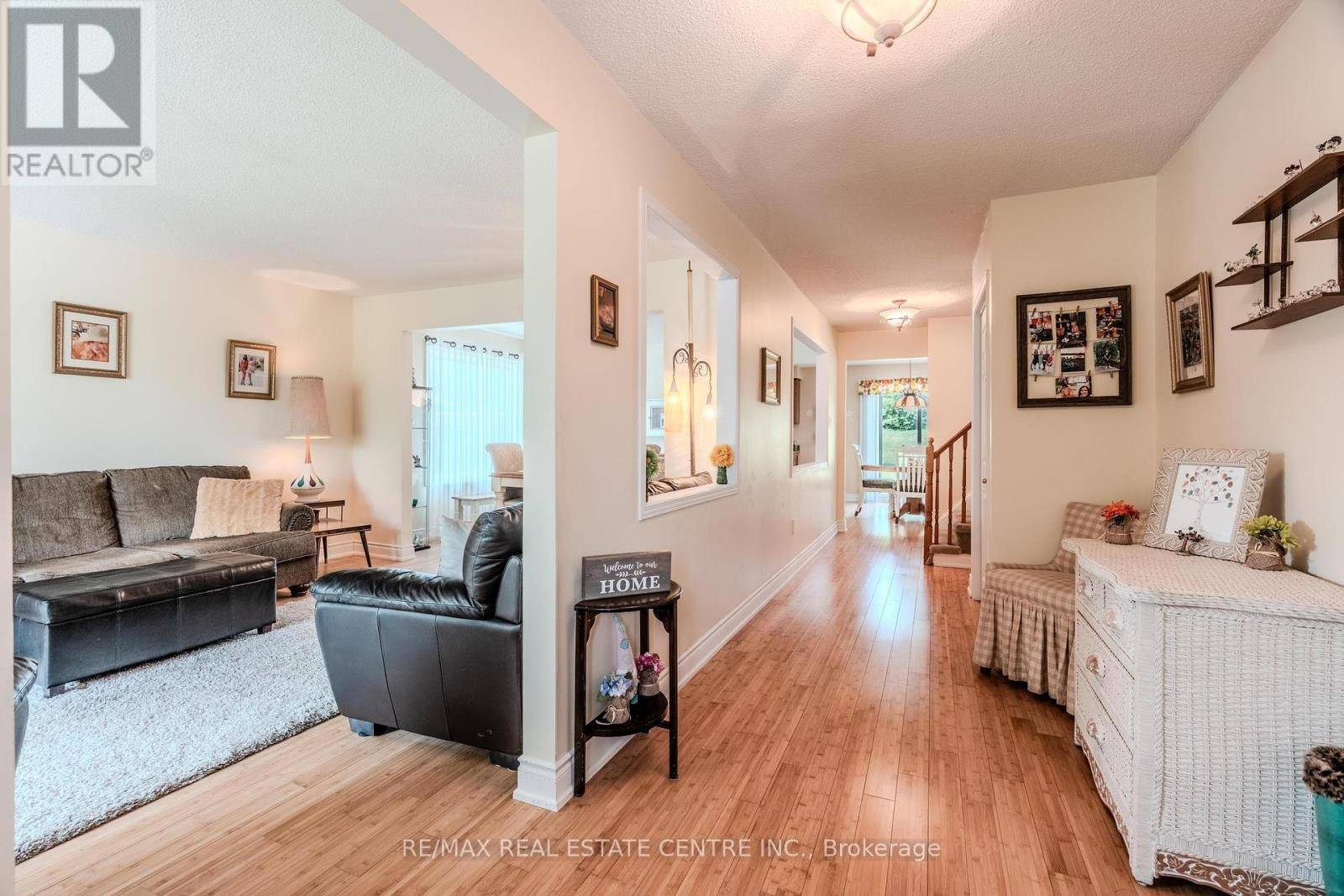Halton Hills (georgetown), ON L7G4W3,22 HILLSIDE DRIVE