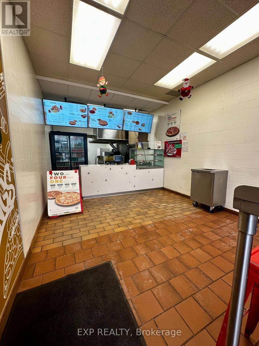 Toronto (kingsview Village-the Westway), ON M9P2M5,235 Dixon RD ##10