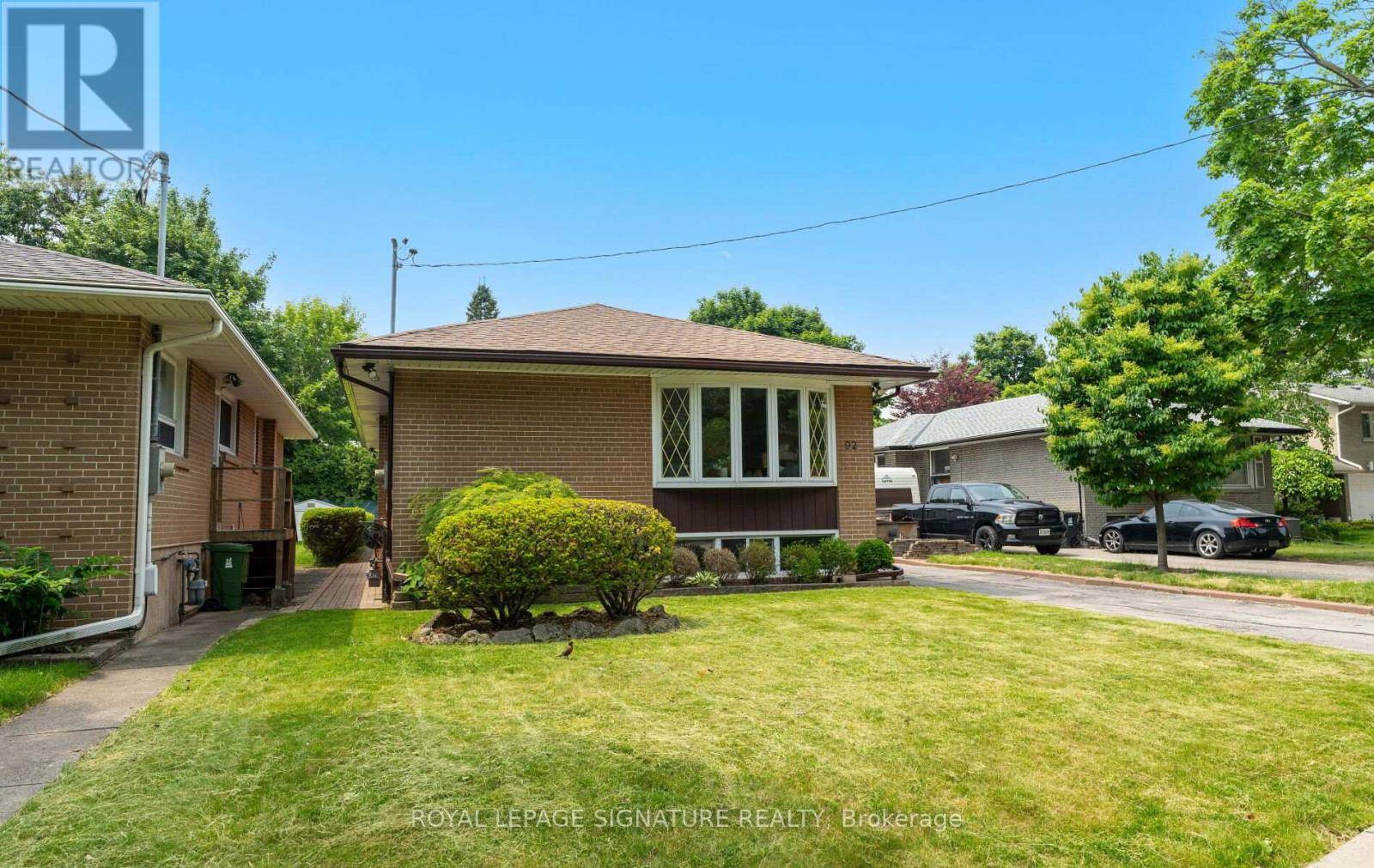 92 INVERDON ROAD, Toronto (eringate-centennial-west Deane), ON M9C4M1