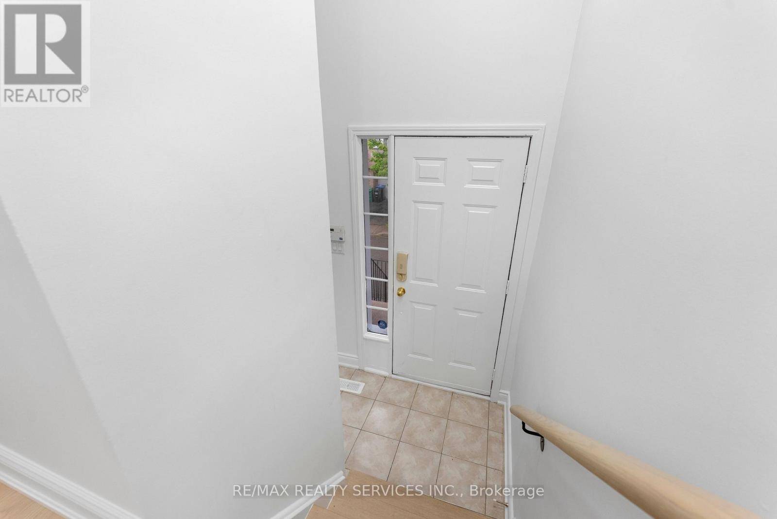 Mississauga (hurontario), ON L4Z4C9,80 Acorn PL #28