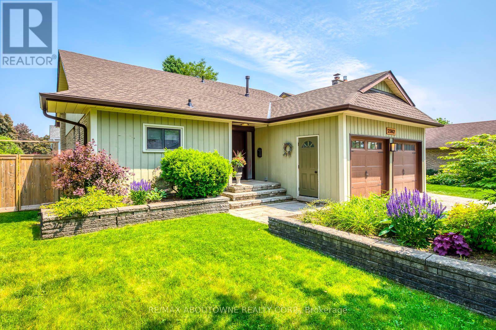 Burlington (brant Hills), ON L7P3B3,2362 SINCLAIR CIRCLE