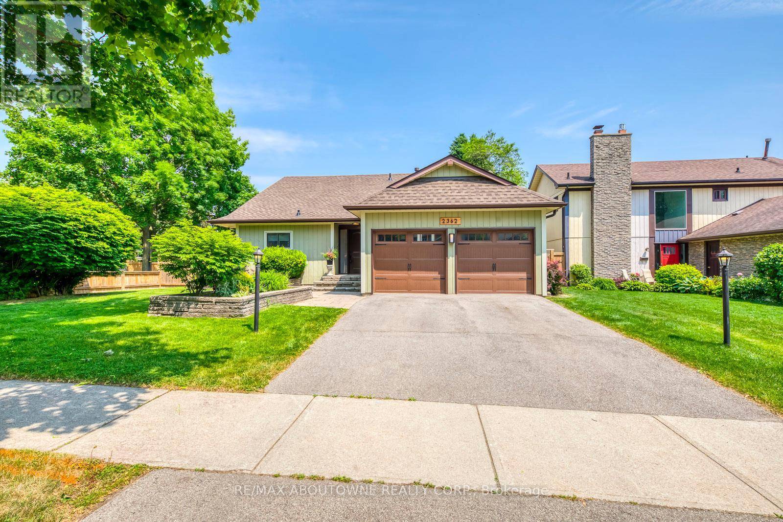 Burlington (brant Hills), ON L7P3B3,2362 SINCLAIR CIRCLE