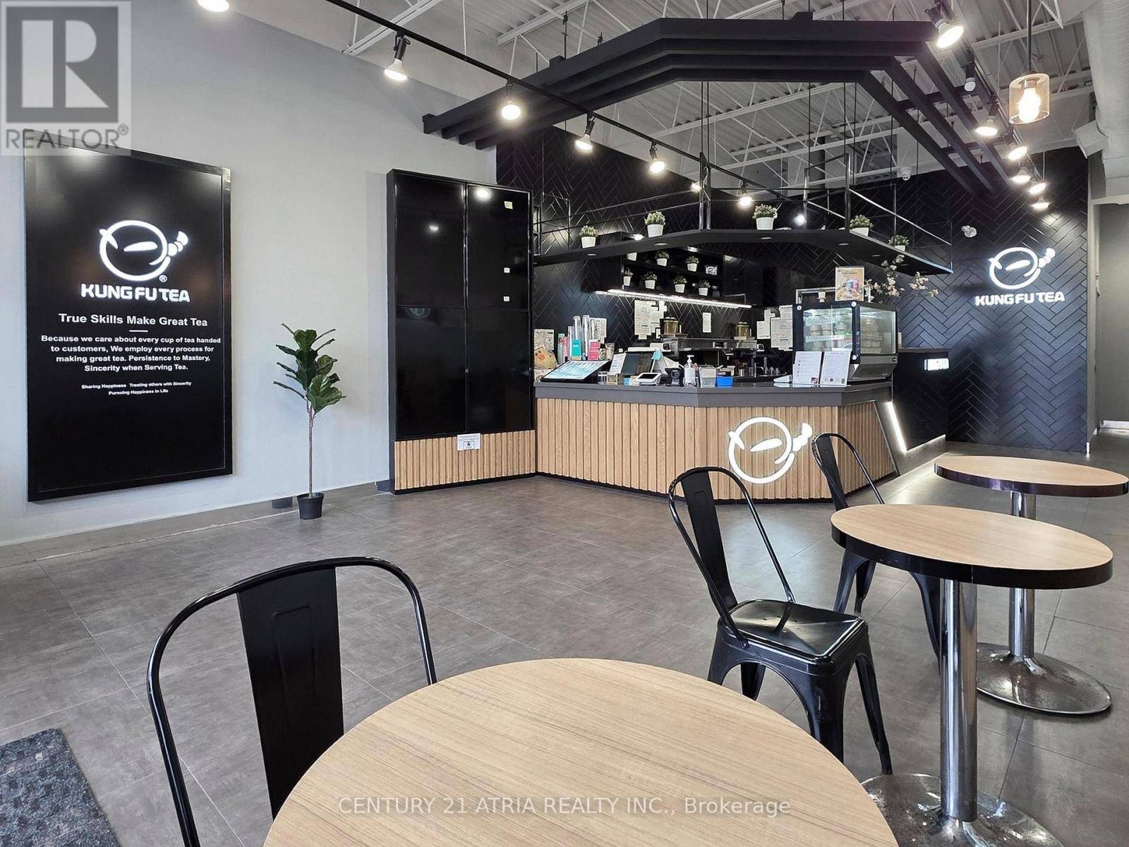 Oakville (ro River Oaks), ON L6H7P4,2460 Neyagawa BLVD #4