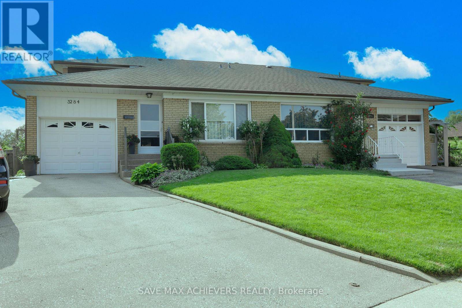 Mississauga (applewood), ON L4X2N5,3286 MARLENE COURT