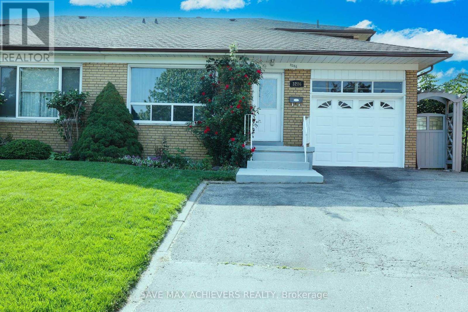 Mississauga (applewood), ON L4X2N5,3286 MARLENE COURT