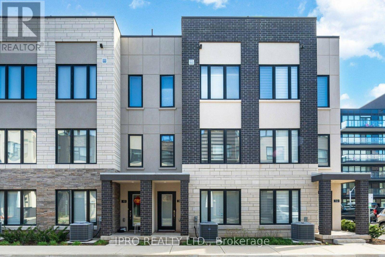 1095 Cooke BLVD #31, Burlington (lasalle), ON L7T0C4
