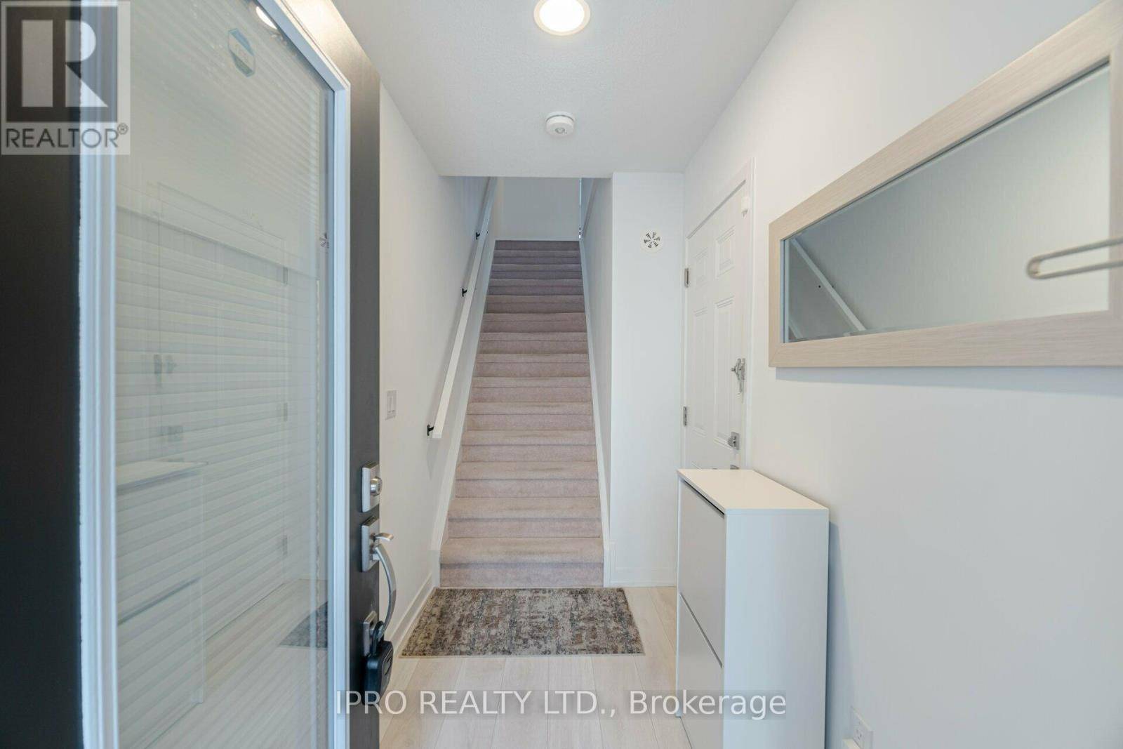 Burlington (lasalle), ON L7T0C4,1095 Cooke BLVD #31