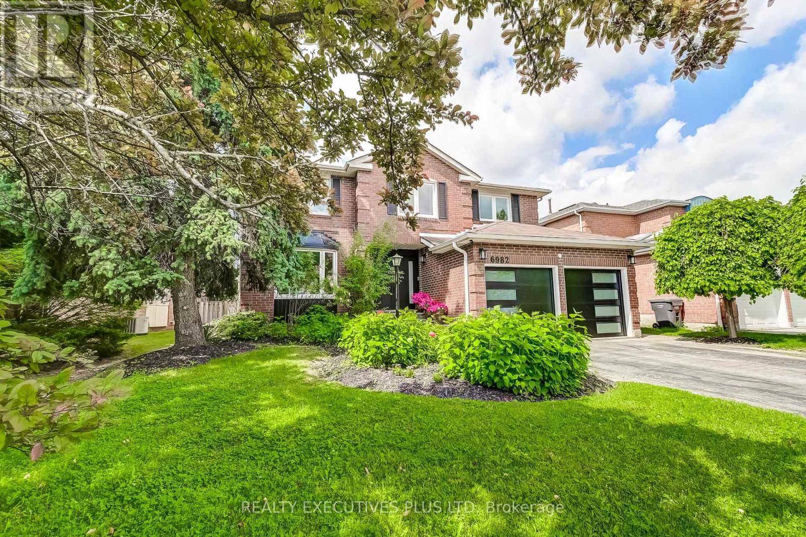 Mississauga (meadowvale), ON L5N4Z6,6982 DANTON PROMENADE