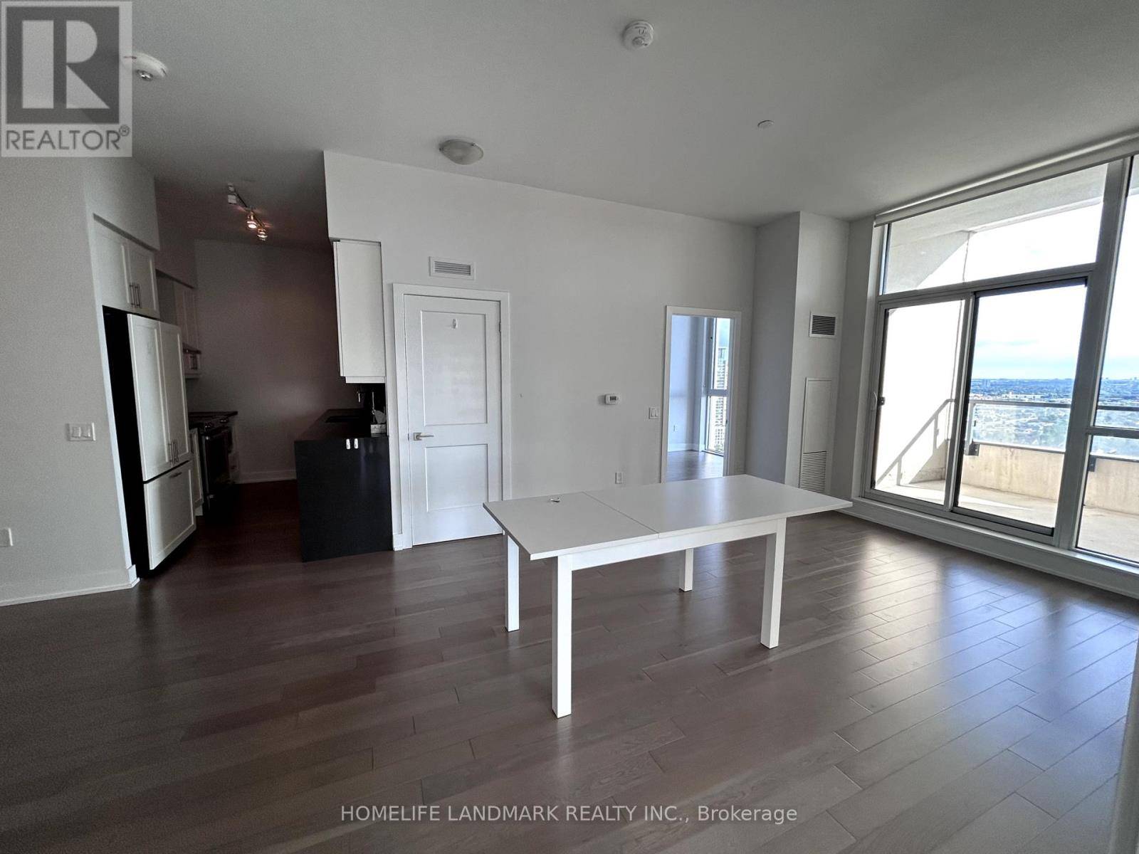 Mississauga (city Centre), ON L5B0K9,4085 Parkside Village DR #PH1