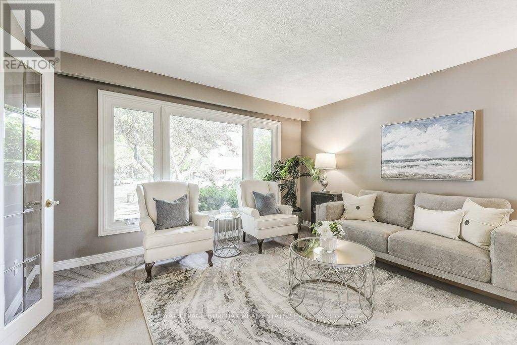 Burlington (shoreacres), ON L7L5B2,652 AUBURN CRESCENT