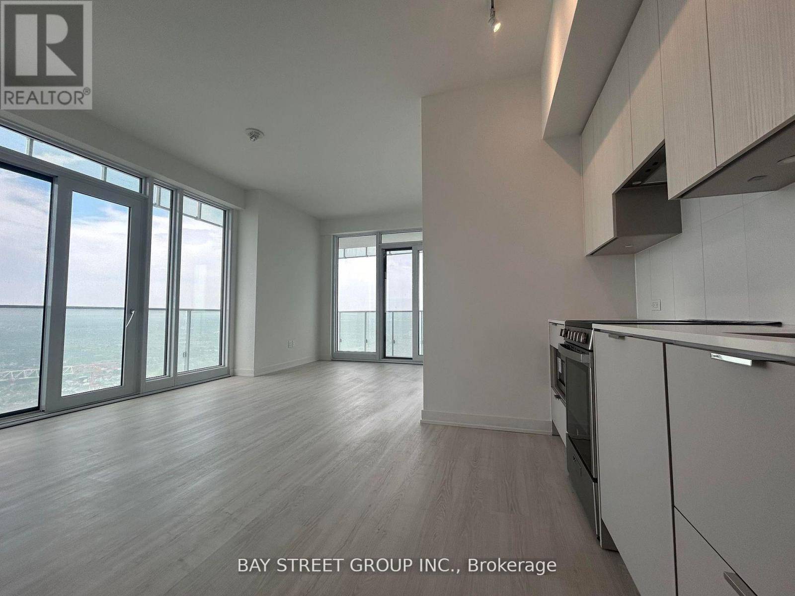 Mississauga (city Centre), ON L5B0M4,3883 Quartz RD #5510