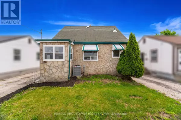128 CROSS AVENUE, Oakville (qe Queen Elizabeth), ON L6J2W6