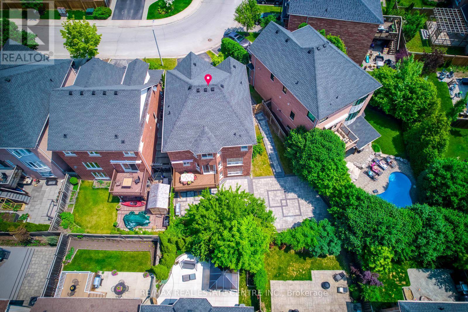 Burlington (orchard), ON L7L7N6,5360 CACHET CRESCENT