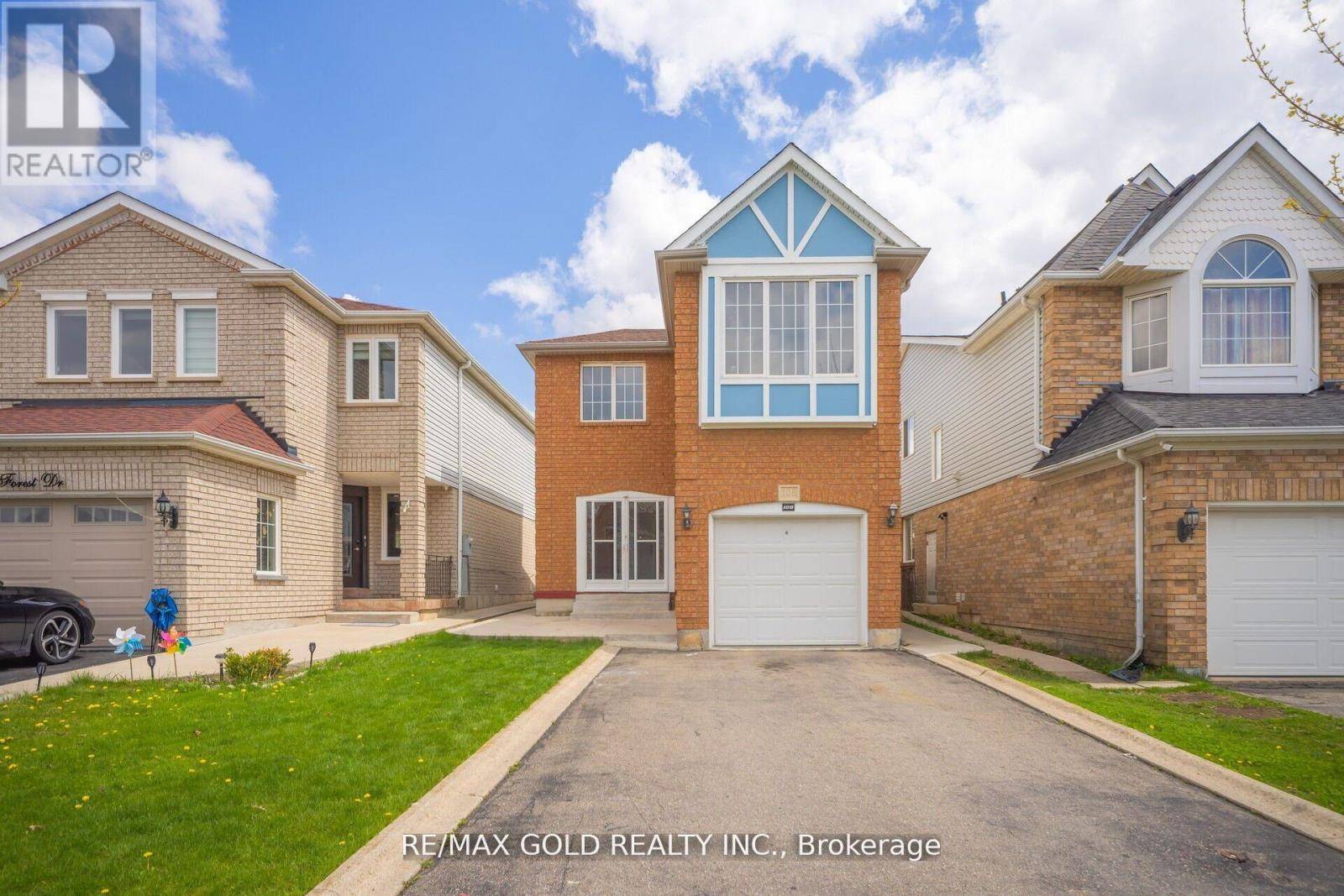 108 BLACK FOREST DRIVE N, Brampton (sandringham-wellington), ON L6R2E6