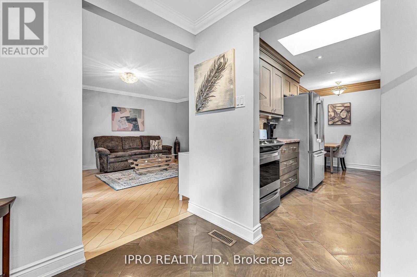 Mississauga (erin Mills), ON L5L1H7,2595 WINDJAMMER ROAD