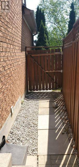 Mississauga (meadowvale), ON L5W1H4,7153 TABBYMAN WALK