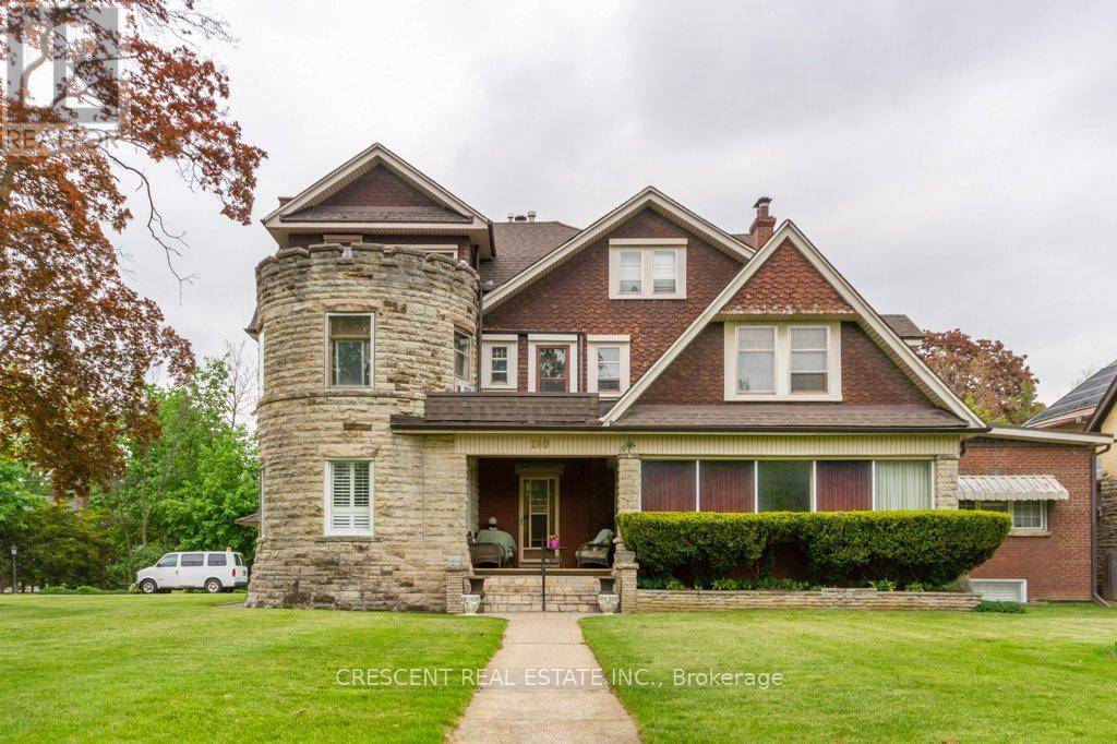 180 Queens DR #2A, Toronto (weston), ON M9N2H7