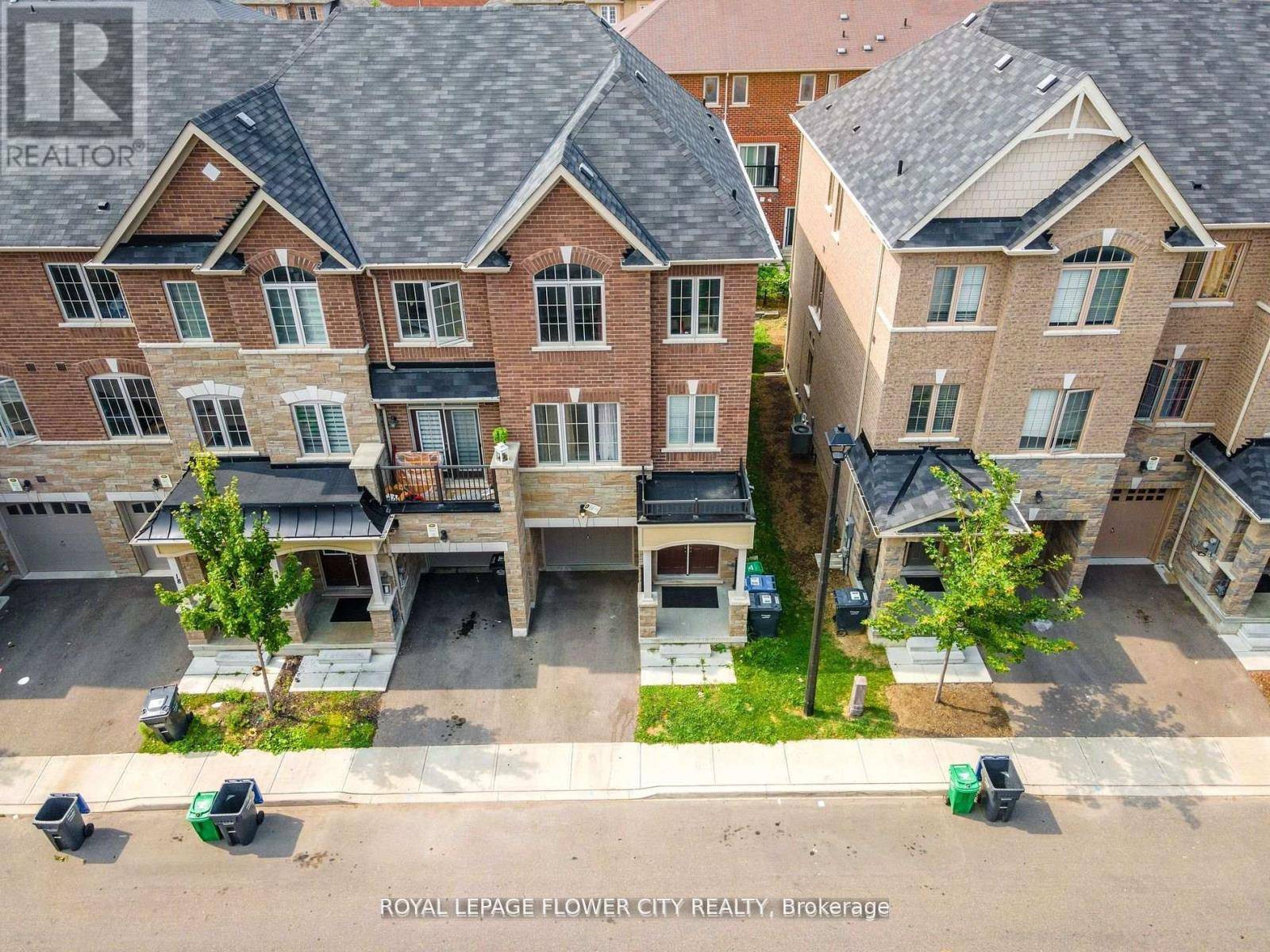 Brampton (bram East), ON L6P4M9,14 FAYE STREET