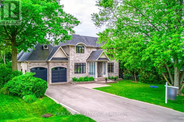 332 SAWYER ROAD, Oakville (wo West), ON L6L3N7
