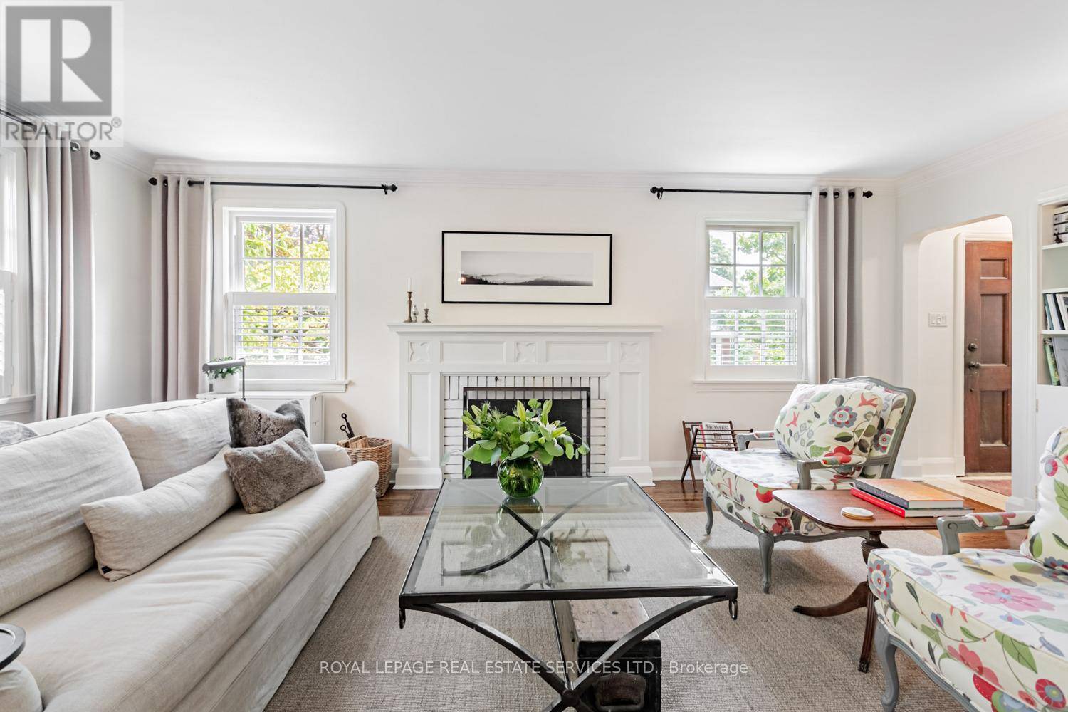 Toronto (stonegate-queensway), ON M8Y2N1,35 EDGEMORE DRIVE