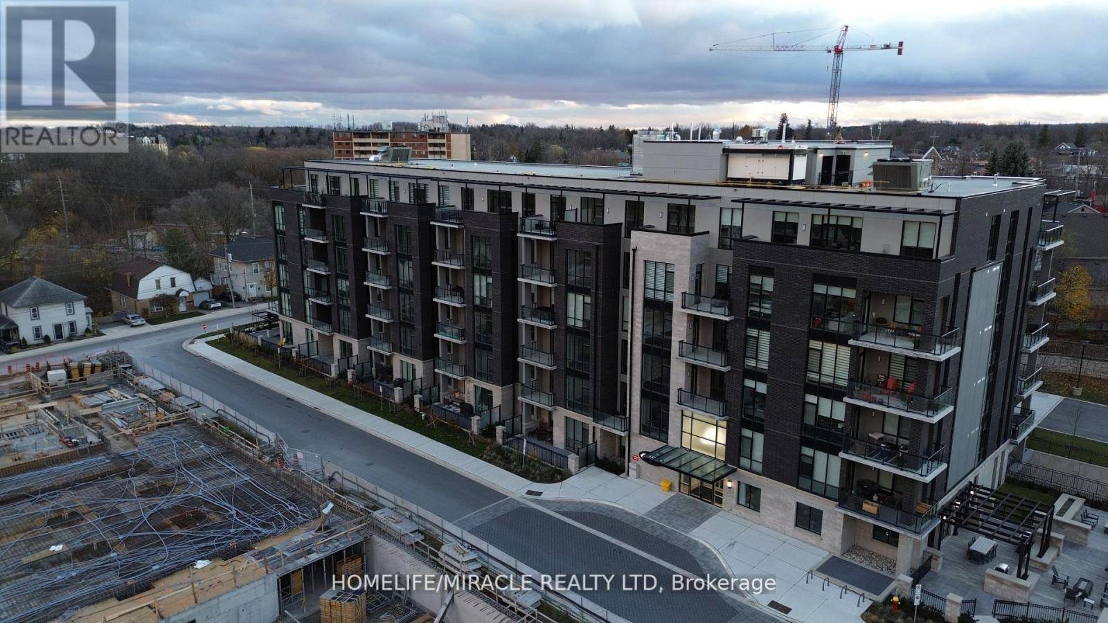 42 Mill ST #414, Halton Hills (georgetown), ON L7G0P9